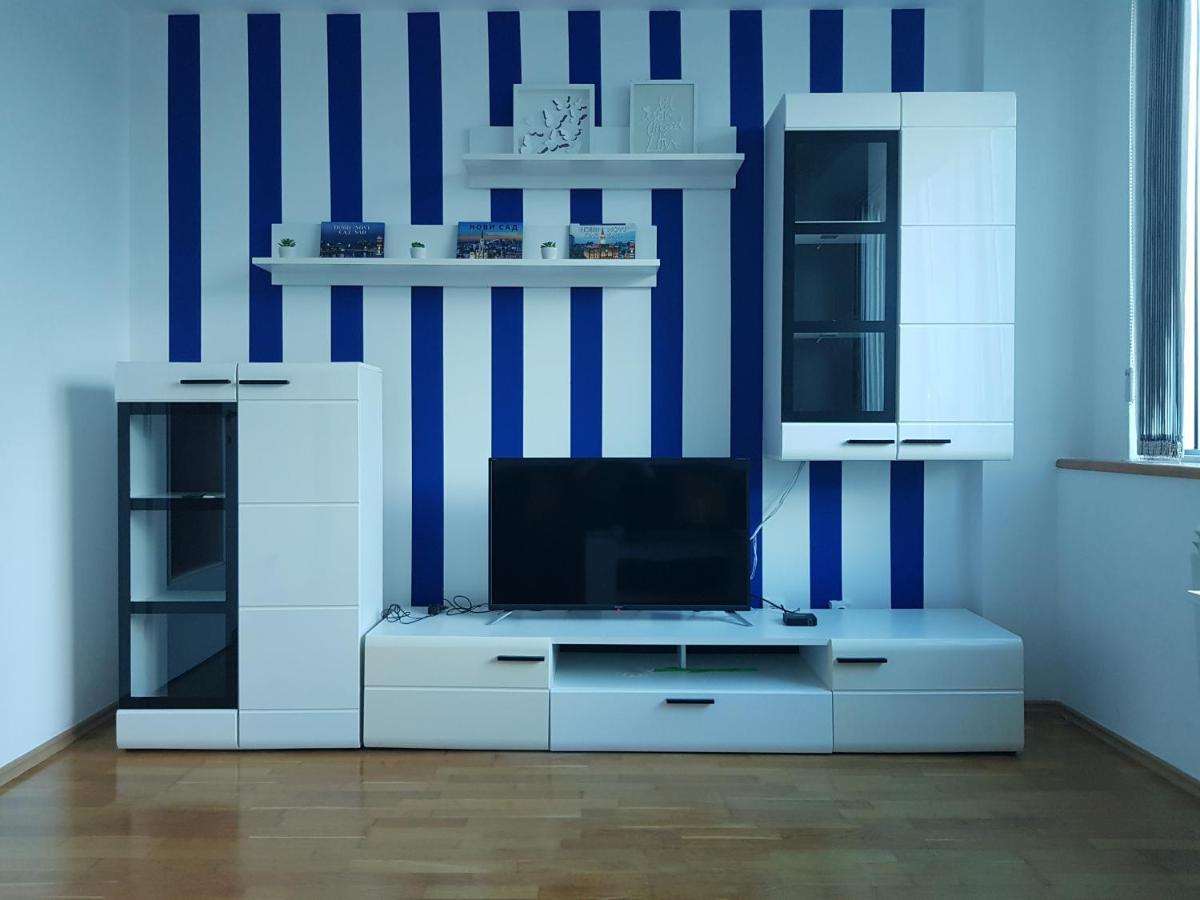 Central Apartment With 24-7 Building Security 노비사드 외부 사진